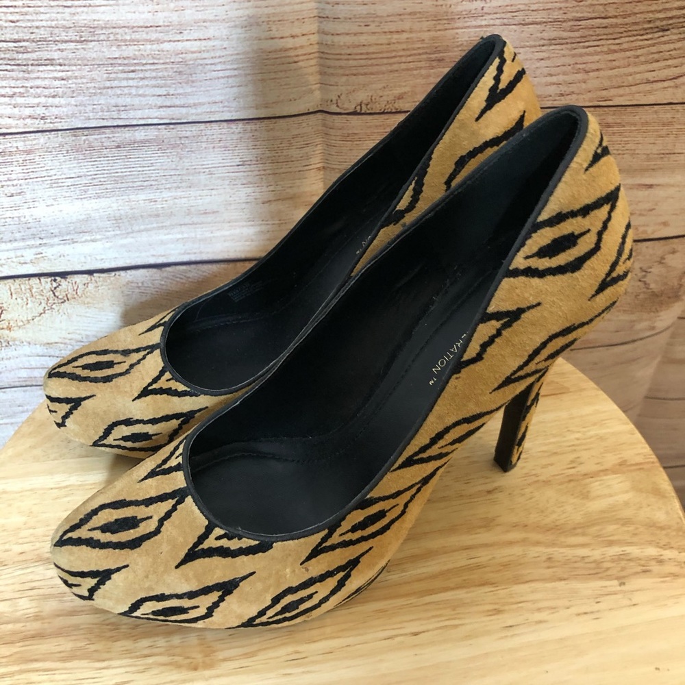 BCBGENERATION Animal‎ Tribal Print Heel